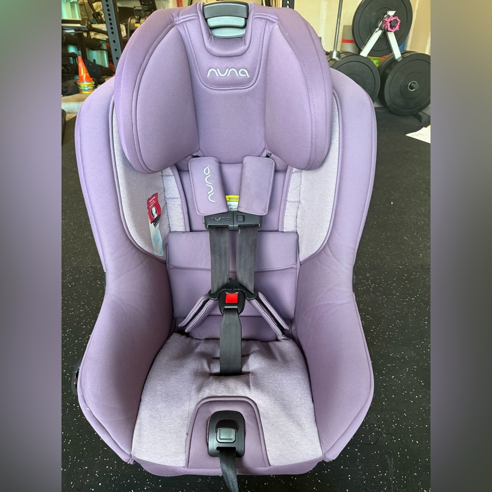 Nuna RAVA convertible car seat